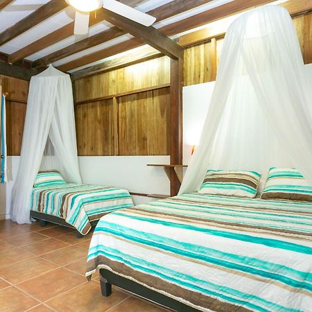 La Kukula Lodge Puerto Viejo de Talamanca Exteriör bild