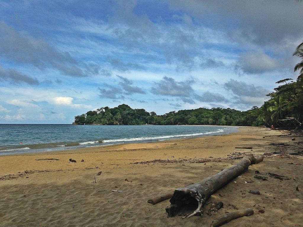 La Kukula Lodge Puerto Viejo de Talamanca Exteriör bild
