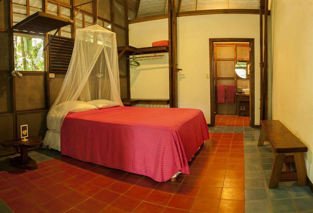 La Kukula Lodge Puerto Viejo de Talamanca Exteriör bild