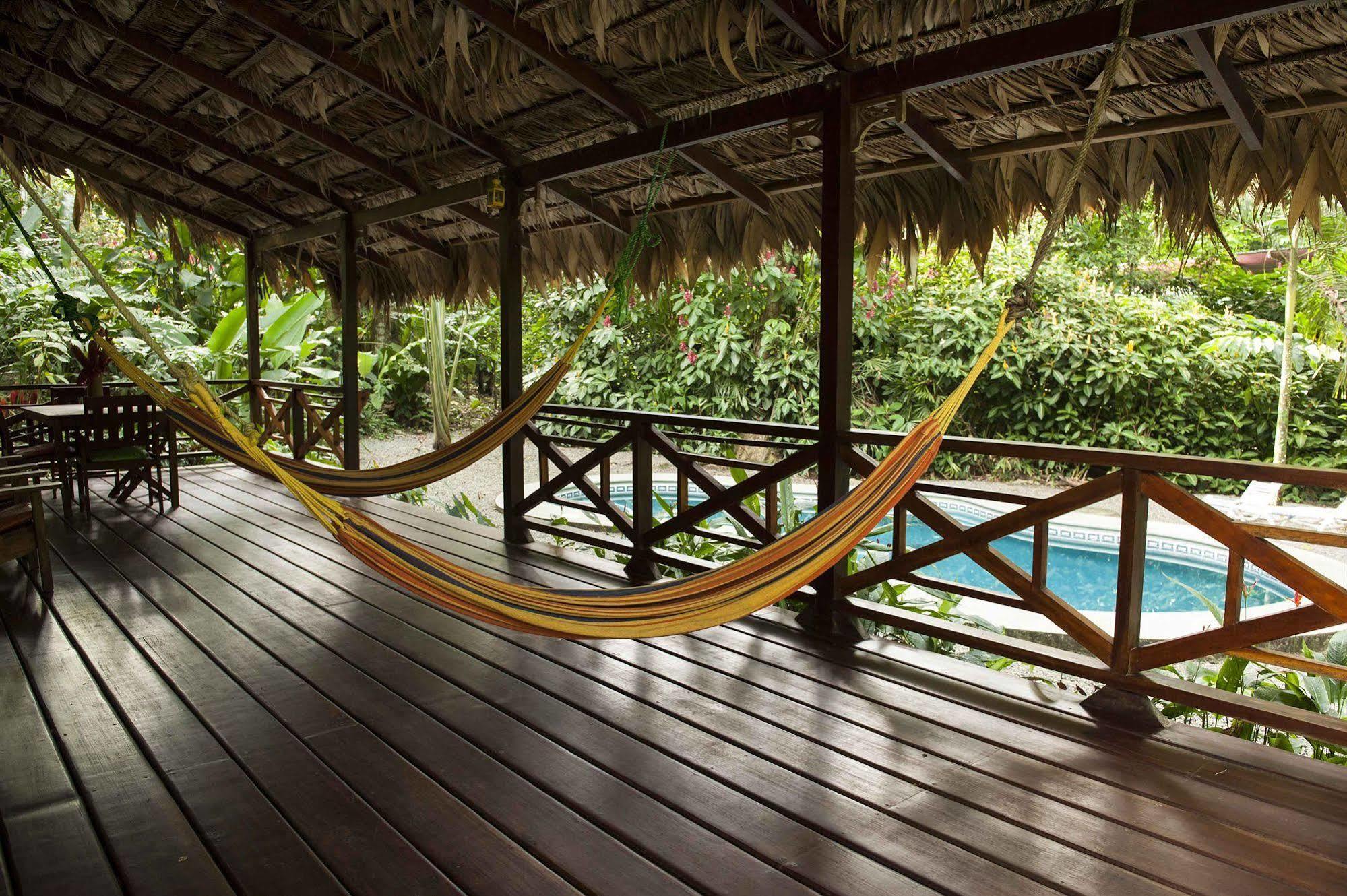 La Kukula Lodge Puerto Viejo de Talamanca Exteriör bild