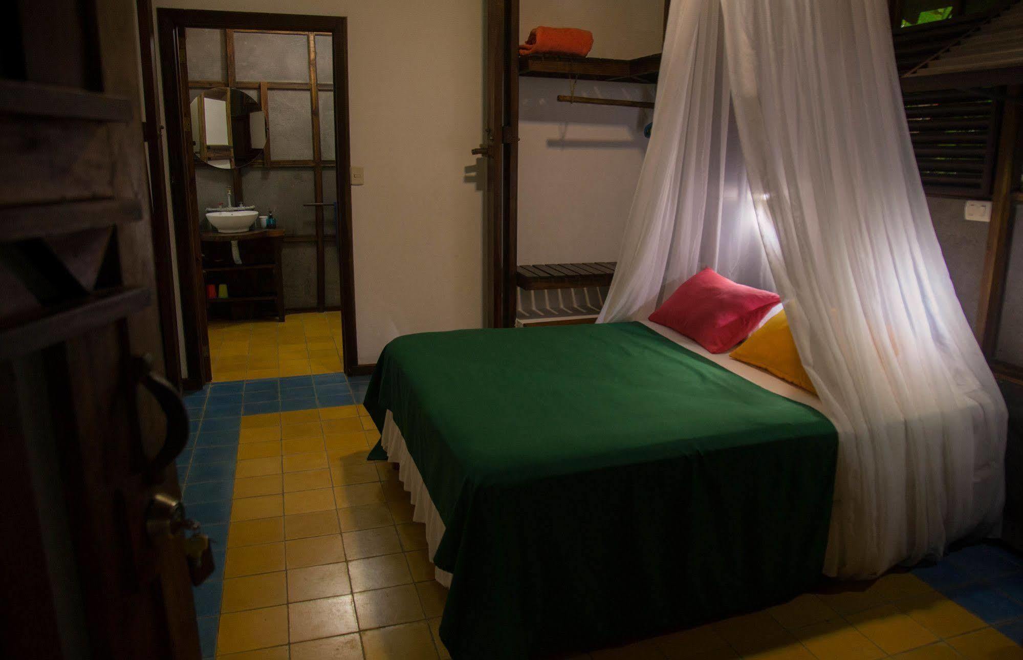 La Kukula Lodge Puerto Viejo de Talamanca Exteriör bild