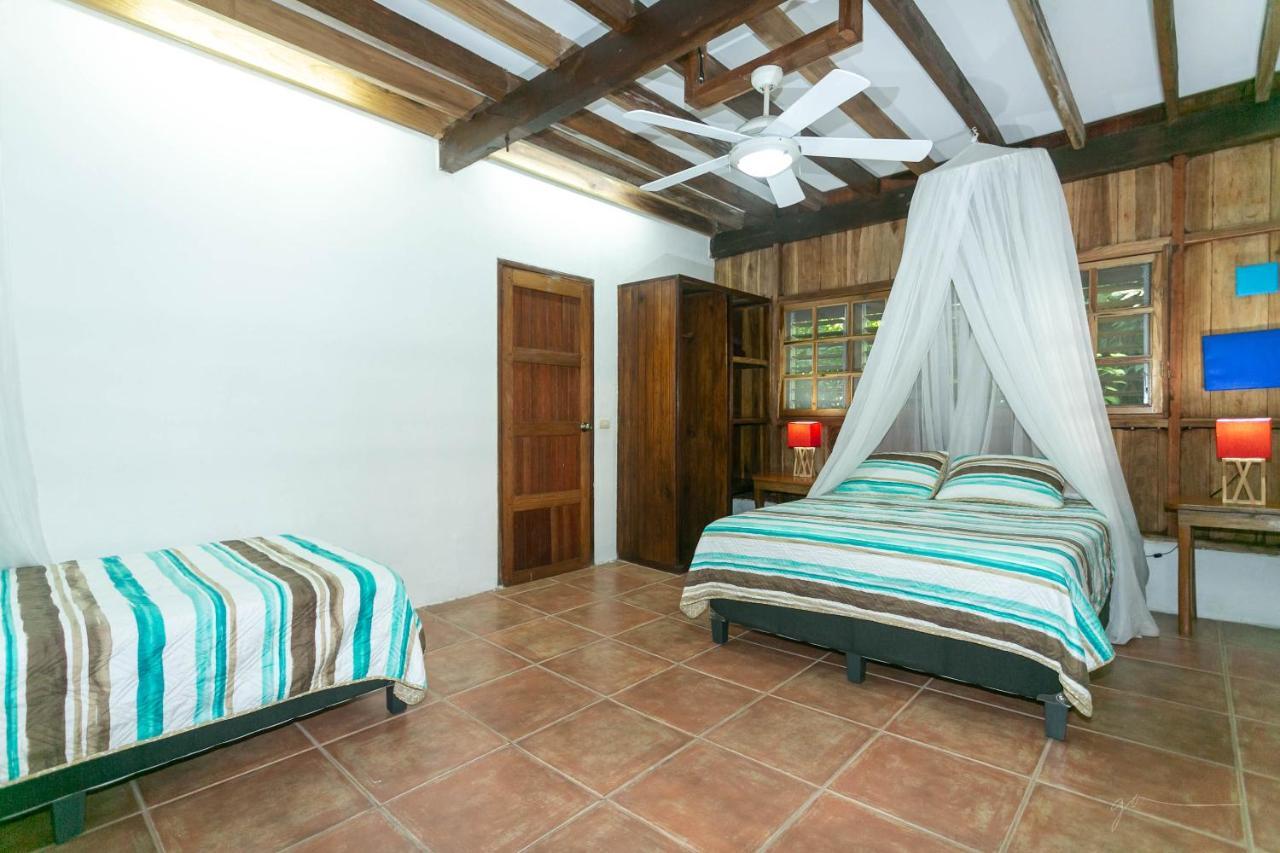 La Kukula Lodge Puerto Viejo de Talamanca Exteriör bild